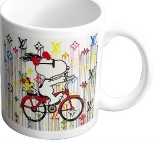 Handcrafted New in Box 15 Ounce Mug featuring Snoopy